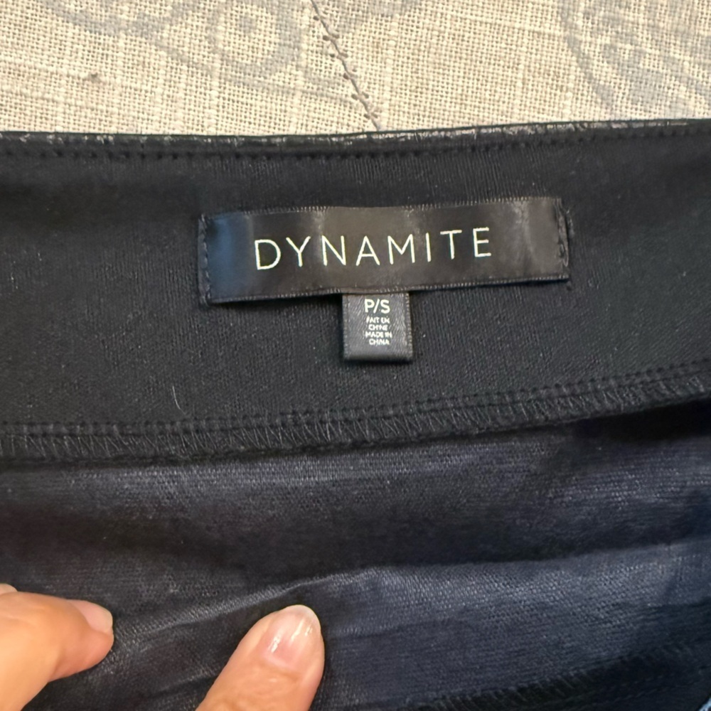 Dynamite Black Crocodile-Embossed faux mini Skirt - Picture 4 of 8